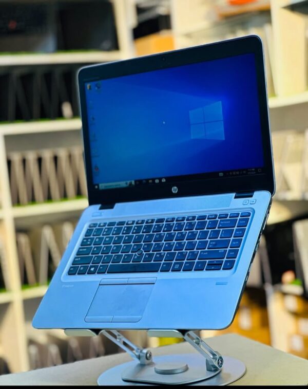 HP LAPTOP A8 MT43